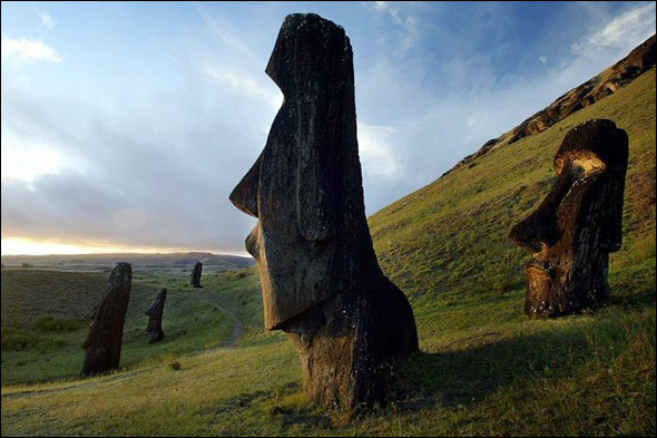 Statues of Easter Island (10th - 16th Century) Easter Island, Chile